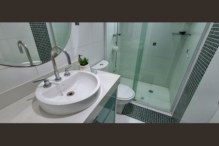 Apartamento à venda com 130m², 2 quartos e 2 vagas Apartamento à venda com 130m², 2 quartos e 2 vagasBanheiro Suíte 1