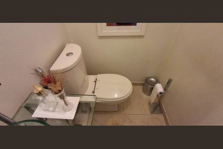 Apartamento à venda com 130m², 2 quartos e 2 vagas Apartamento à venda com 130m², 2 quartos e 2 vagasLavabo