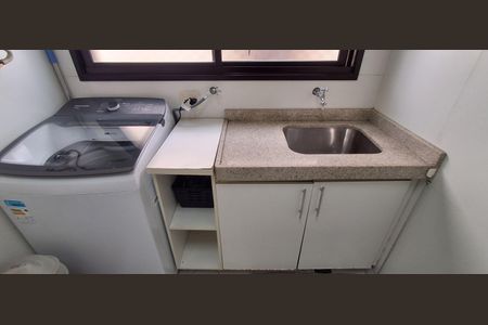 Apartamento à venda com 130m², 2 quartos e 2 vagas Apartamento à venda com 130m², 2 quartos e 2 vagasÁrea de Serviço