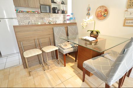 Apartamento à venda com 46m², 2 quartos e 1 vagaCozinha e Área de Serviço