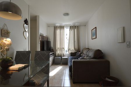 Sala de apartamento à venda com 2 quartos, 46m² em Rubem Berta, Porto Alegre