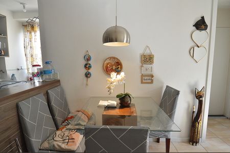 Sala de apartamento à venda com 2 quartos, 46m² em Rubem Berta, Porto Alegre