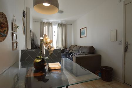 Sala de apartamento à venda com 2 quartos, 46m² em Rubem Berta, Porto Alegre