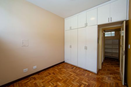 Quarto de apartamento à venda com 1 quarto, 55m² em Serra, Belo Horizonte