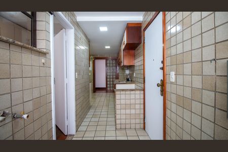 Apartamento à venda com 125m², 3 quartos e 1 vagaÁrea de Serviço