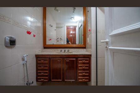 Apartamento à venda com 125m², 3 quartos e 1 vagaBanheiro Suite 2