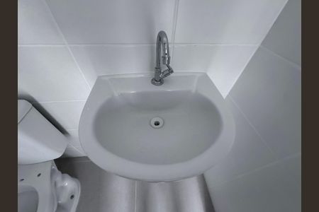 Apartamento à venda com 50m², 2 quartos e 1 vaga Apartamento à venda com 50m², 2 quartos e 1 vagaBanheiro da Suíte