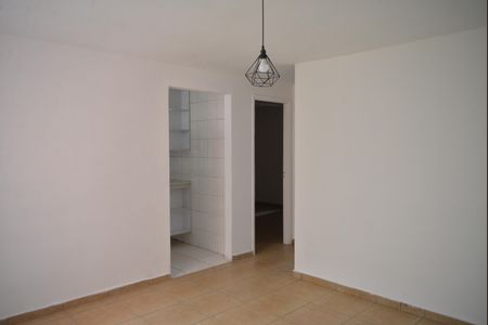 Sala de apartamento para alugar com 2 quartos, 50m² em Conjunto Residencial Planeta, Santo André