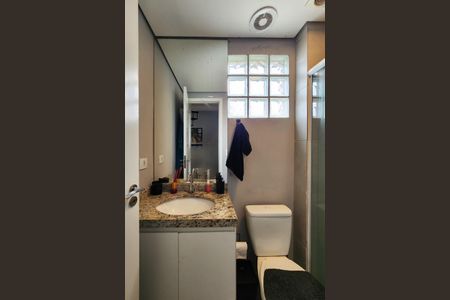 Apartamento à venda com 67m², 2 quartos e 1 vaga Apartamento à venda com 67m², 2 quartos e 1 vagaBanheiro Social