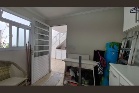 Casa à venda com 214m², 3 quartos e 2 vagasLavanderia
