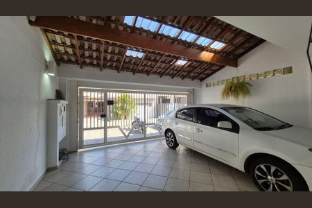 Casa à venda com 214m², 3 quartos e 2 vagasVista