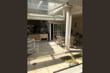 Casa à venda com 4 quartos, 320m² em Jardim Prudência, São Paulo