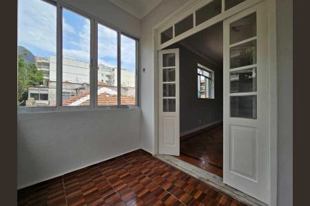 Apartamento à venda com 130m², 3 quartos e sem vaga