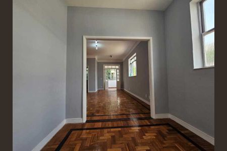 Apartamento à venda com 130m², 3 quartos e sem vaga