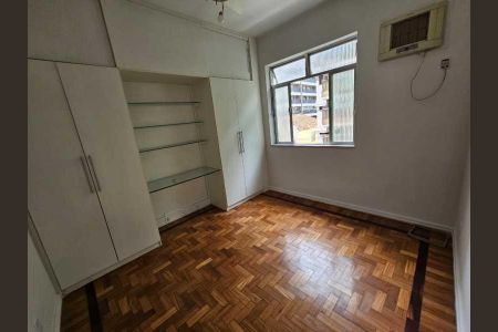 Apartamento à venda com 130m², 3 quartos e sem vaga