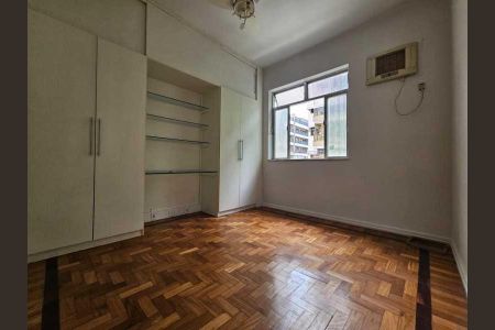 Apartamento à venda com 130m², 3 quartos e sem vaga