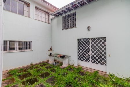 Casa à venda com 360m², 3 quartos e 6 vagasQuintal