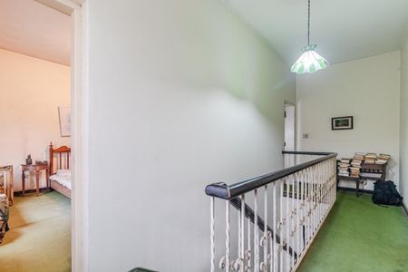 Casa à venda com 360m², 3 quartos e 6 vagasCorredor