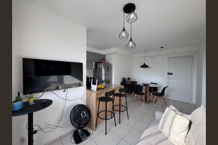 Sala de apartamento à venda com 2 quartos, 45m² em Barra Olímpica, Rio de Janeiro