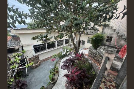 Casa à venda com 214m², 3 quartos e 4 vagas