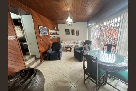 Casa à venda com 3 quartos, 214m² em Jardim Guanabara, Rio de Janeiro