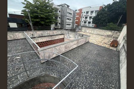 Casa à venda com 214m², 3 quartos e 4 vagas