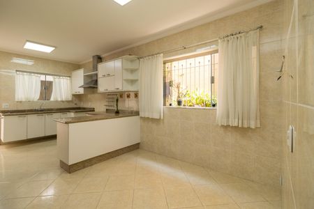 Casa à venda com 250m², 4 quartos e 2 vagasCozinha