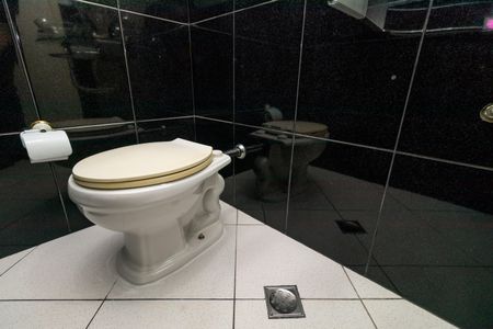 Casa à venda com 250m², 4 quartos e 2 vagasLavabo