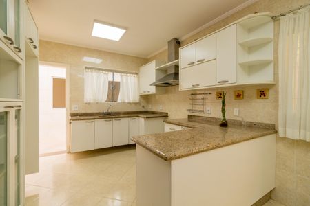 Casa à venda com 250m², 4 quartos e 2 vagasCozinha