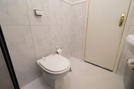 Casa à venda com 250m², 4 quartos e 2 vagasBanheiro Social