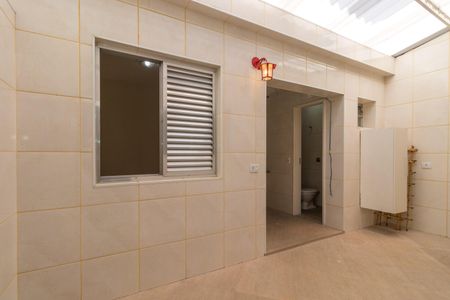 Casa à venda com 250m², 4 quartos e 2 vagasQuintal