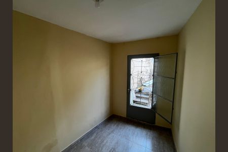 Sala de casa para alugar com 2 quartos, 80m² em Vila Roque, São Paulo
