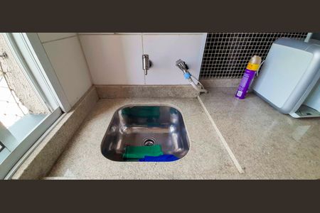 Apartamento à venda com 46m², 2 quartos e 1 vaga Apartamento à venda com 46m², 2 quartos e 1 vagaÁrea de Serviço