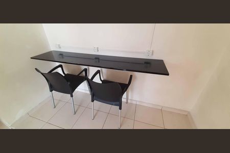 Apartamento à venda com 46m², 2 quartos e 1 vaga Apartamento à venda com 46m², 2 quartos e 1 vagaÁrea comum