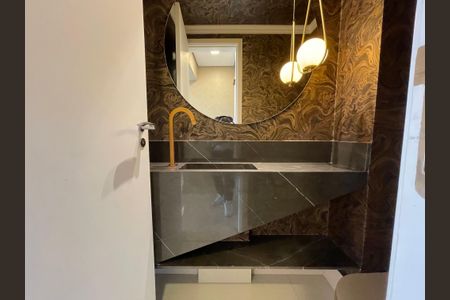 Apartamento à venda com 189m², 3 quartos e 3 vagas Apartamento à venda com 189m², 3 quartos e 3 vagasLavabo