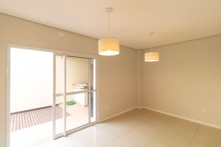 Sala 02 de casa de condomínio para alugar com 4 quartos, 198m² em Guarani, Campinas