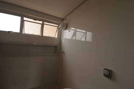 Apartamento à venda com 100m², 3 quartos e 2 vagasBanheiro da Suíte