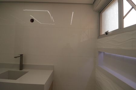 Apartamento à venda com 100m², 3 quartos e 2 vagasBanheiro da Suíte