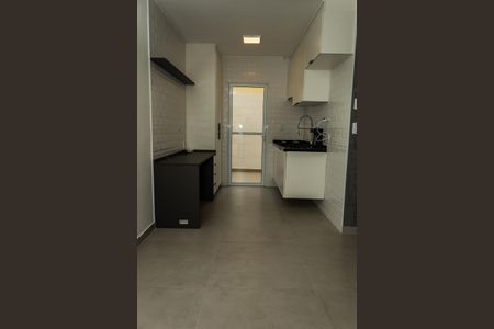 Sala/Cozinha de casa de condomínio para alugar com 2 quartos, 46m² em Chácara Ondas Verdes, Cotia