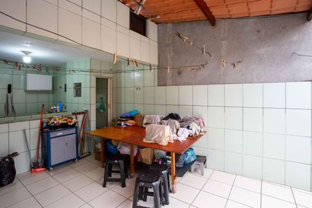 Casa à venda com 48m², 3 quartos e 2 vagasSacada