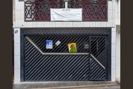 Casa à venda com 48m², 3 quartos e 2 vagasFachada