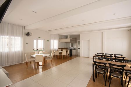 Apartamento para alugar com 41m², 2 quartos e sem vagaÁrea comum - Salão de festas