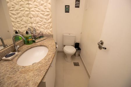 Apartamento para alugar com 300m², 4 quartos e 5 vagasLavabo