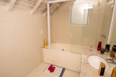 Apartamento para alugar com 300m², 4 quartos e 5 vagasBanheiro Suíte 3