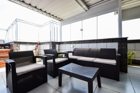 Apartamento à venda com 400m², 3 quartos e 2 vagas Apartamento à venda com 400m², 3 quartos e 2 vagasÁrea Gourmet (Cobertura)