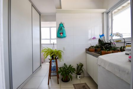Apartamento à venda com 400m², 3 quartos e 2 vagas Apartamento à venda com 400m², 3 quartos e 2 vagasÁrea de Serviço