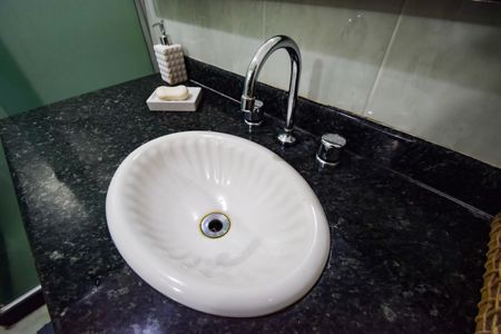 Apartamento à venda com 400m², 3 quartos e 2 vagas Apartamento à venda com 400m², 3 quartos e 2 vagasBanheiro da Suíte