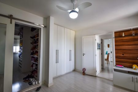 Apartamento à venda com 400m², 3 quartos e 2 vagas Apartamento à venda com 400m², 3 quartos e 2 vagas Suíte