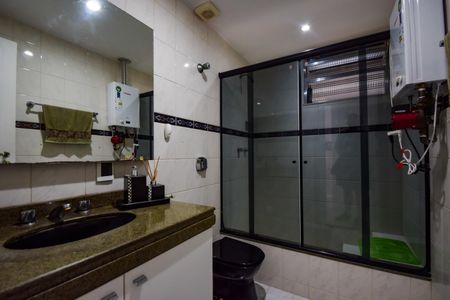 Apartamento à venda com 400m², 3 quartos e 2 vagas Apartamento à venda com 400m², 3 quartos e 2 vagasBanheiro Social