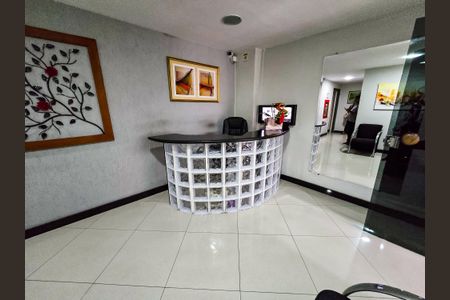 Apartamento à venda com 400m², 3 quartos e 2 vagas Apartamento à venda com 400m², 3 quartos e 2 vagasHall de entrada